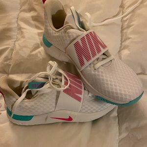 Size 8.5 woman’s Nikes